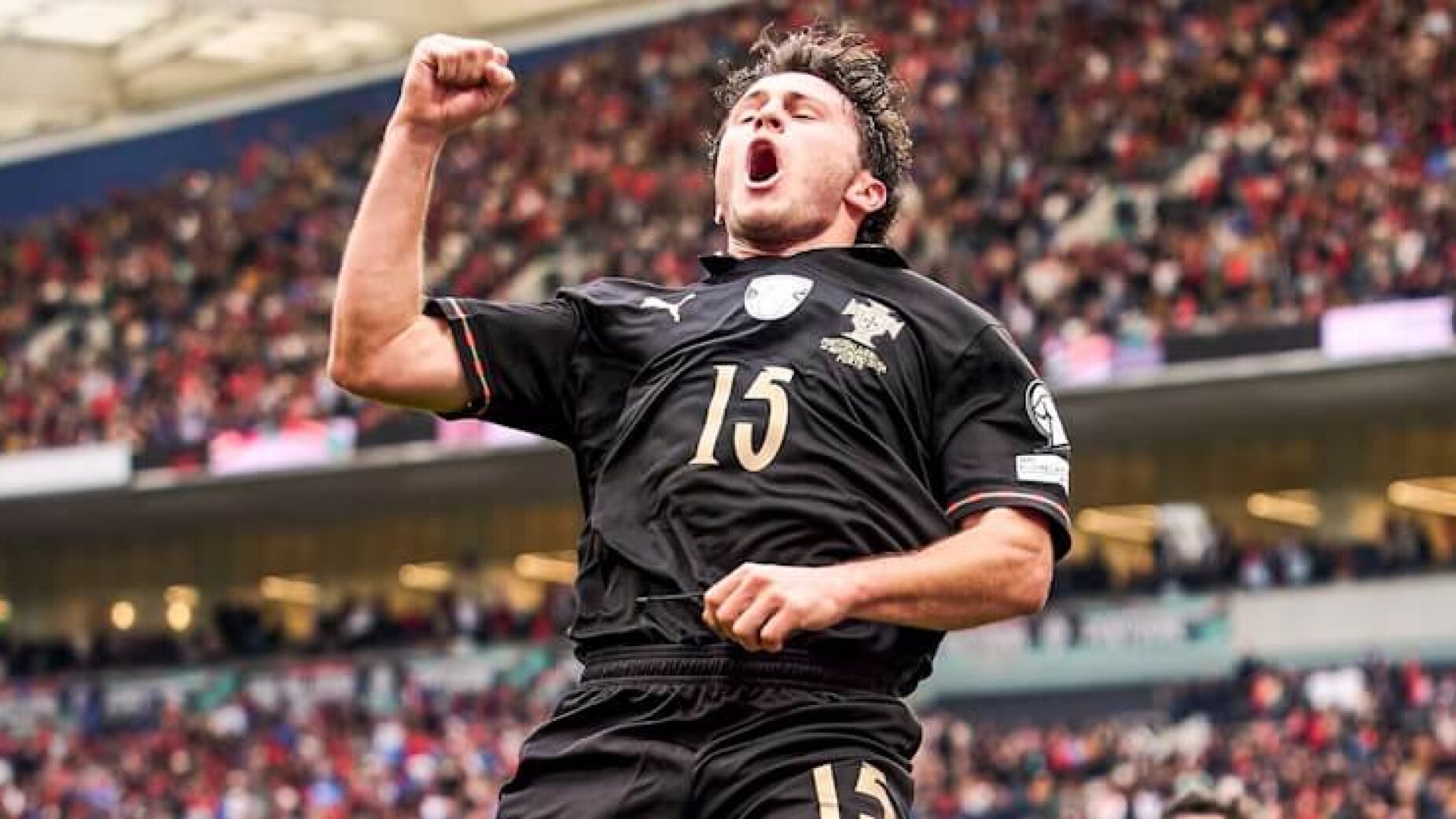 A reação de João Neves ao hat trick estrondoso no Portugal-Arménia