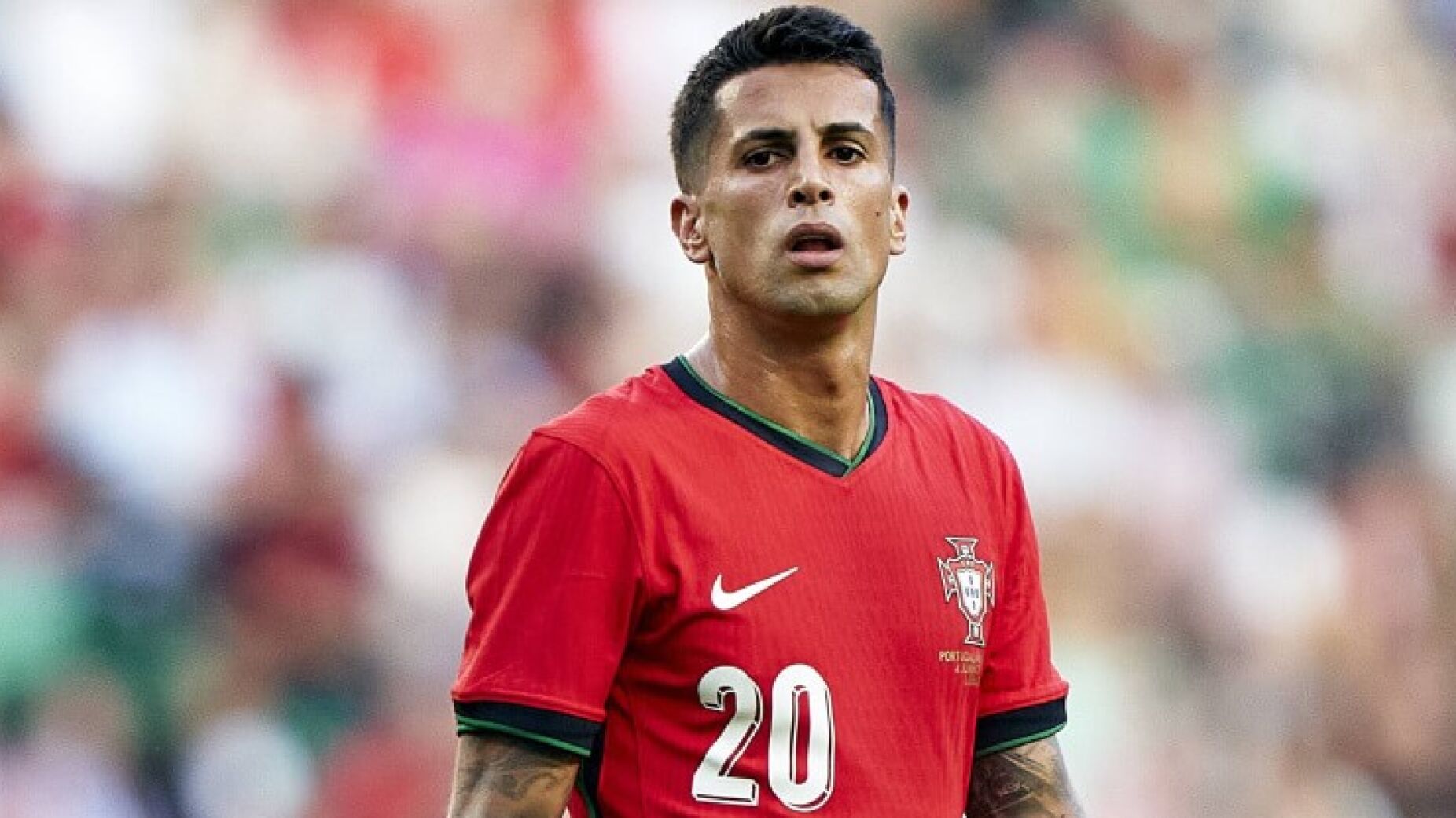 Cancelo deixa um aviso sobre eventual regresso ao Benfica