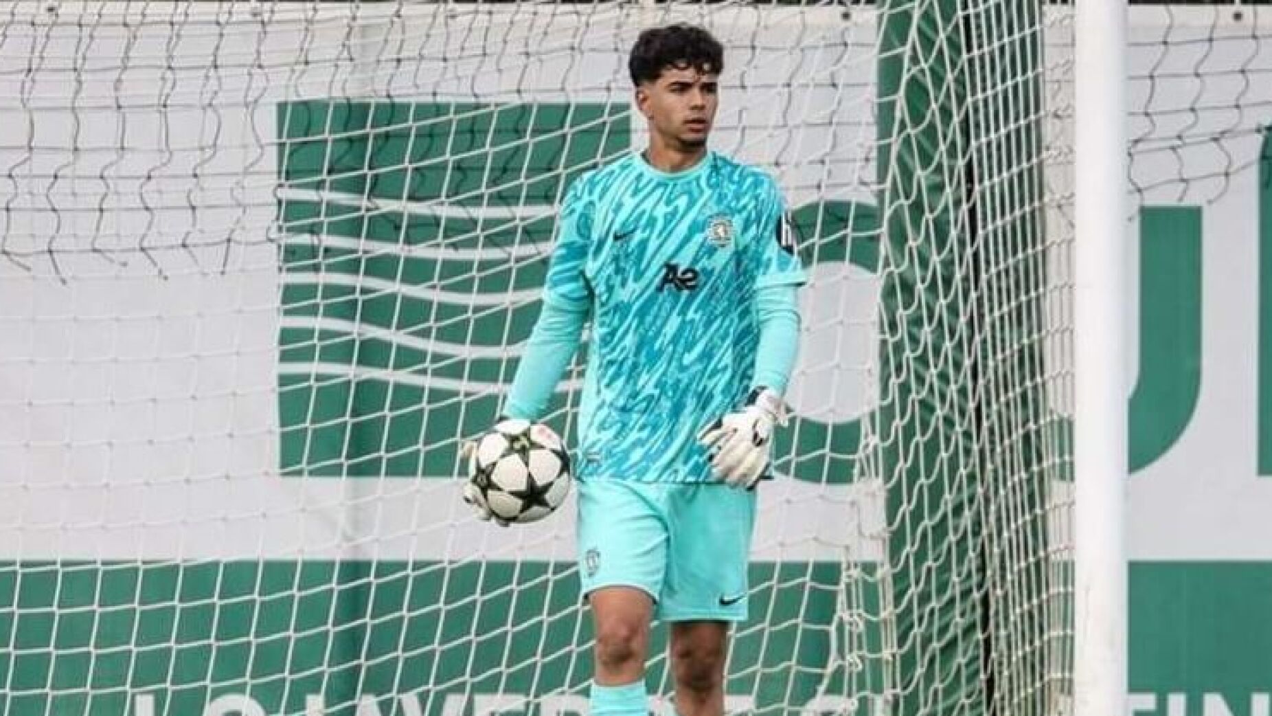 Atl. Madrid de olho em guarda-redes promissor do Sporting