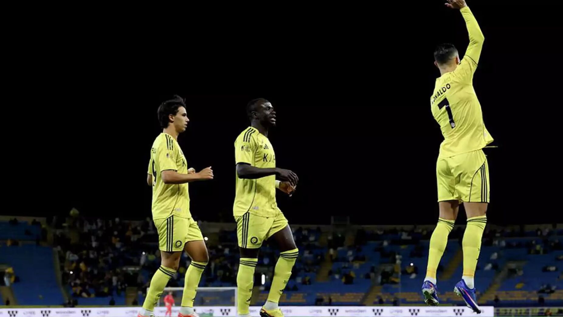 Uma resposta com bola no fundo da baliza&hellip; e recado inclu&iacute;do