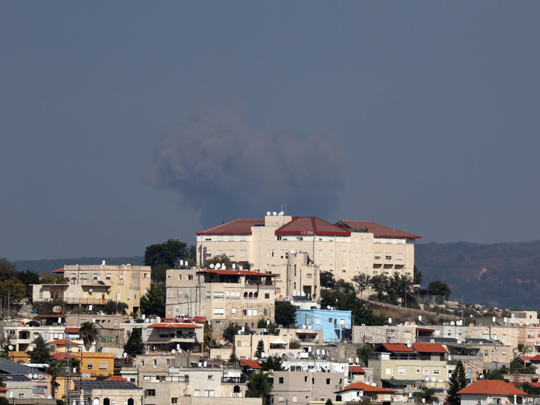 Quatro soldados israelitas morreram após ataque do Hezbollah com drones à cidade de Haifa