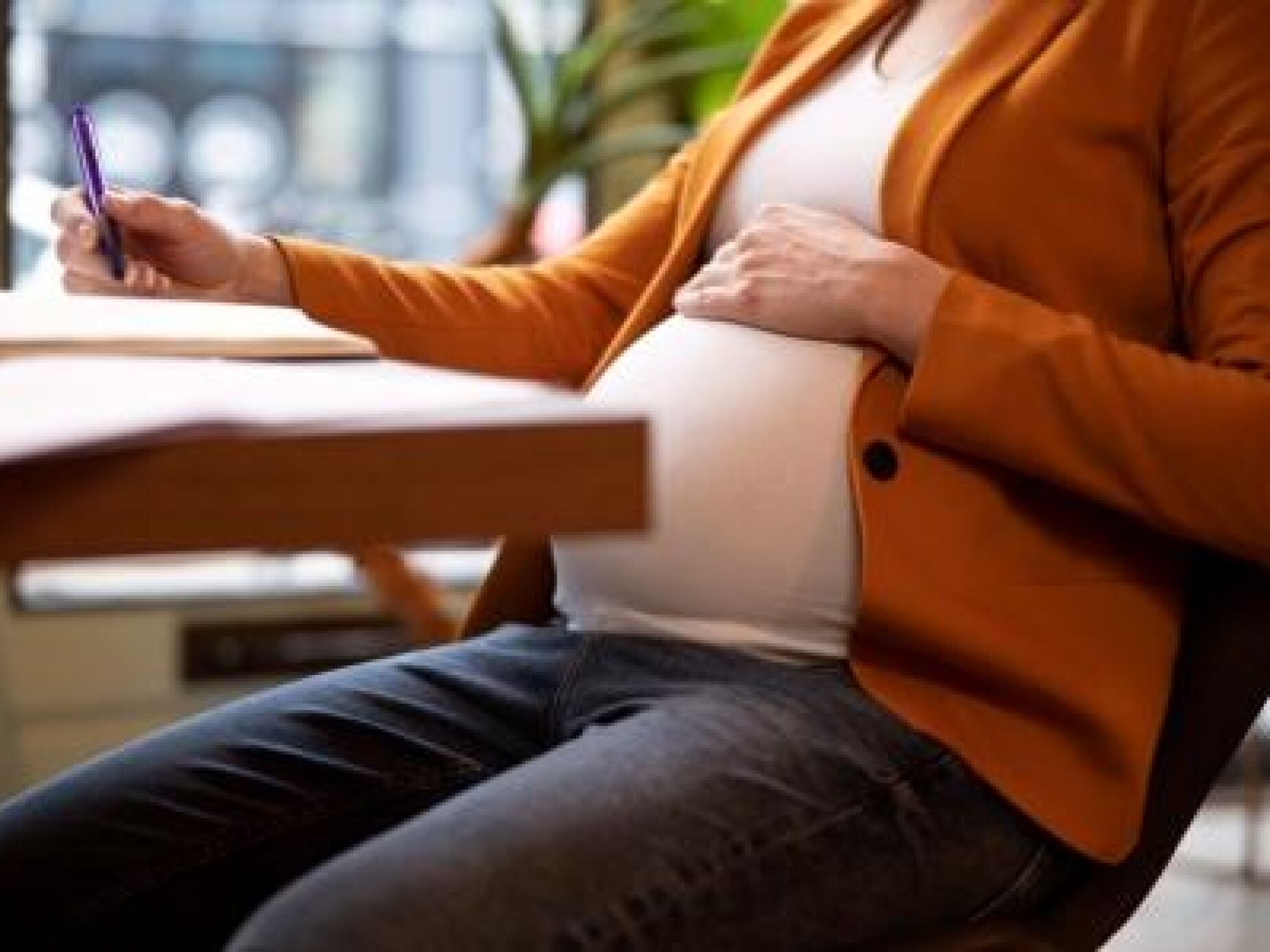Professoras: gravidez de risco e licença de maternidade impedem aumentos salariais