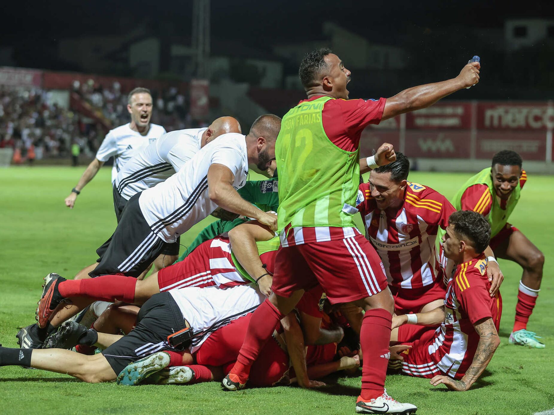 AVS volta a vencer e sobe à I Liga, Portimonense despromovido