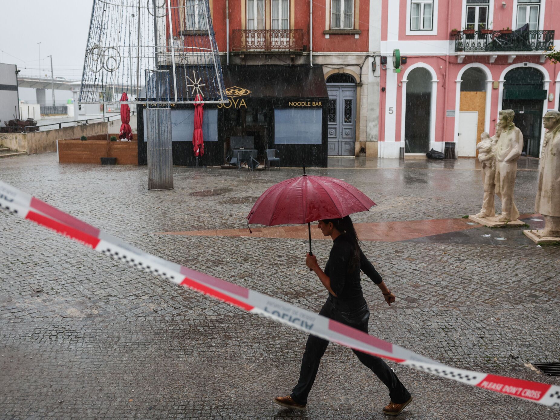 Beja e Faro sob aviso laranja pela chuva forte, trovoada e granizo que afeta centro e sul