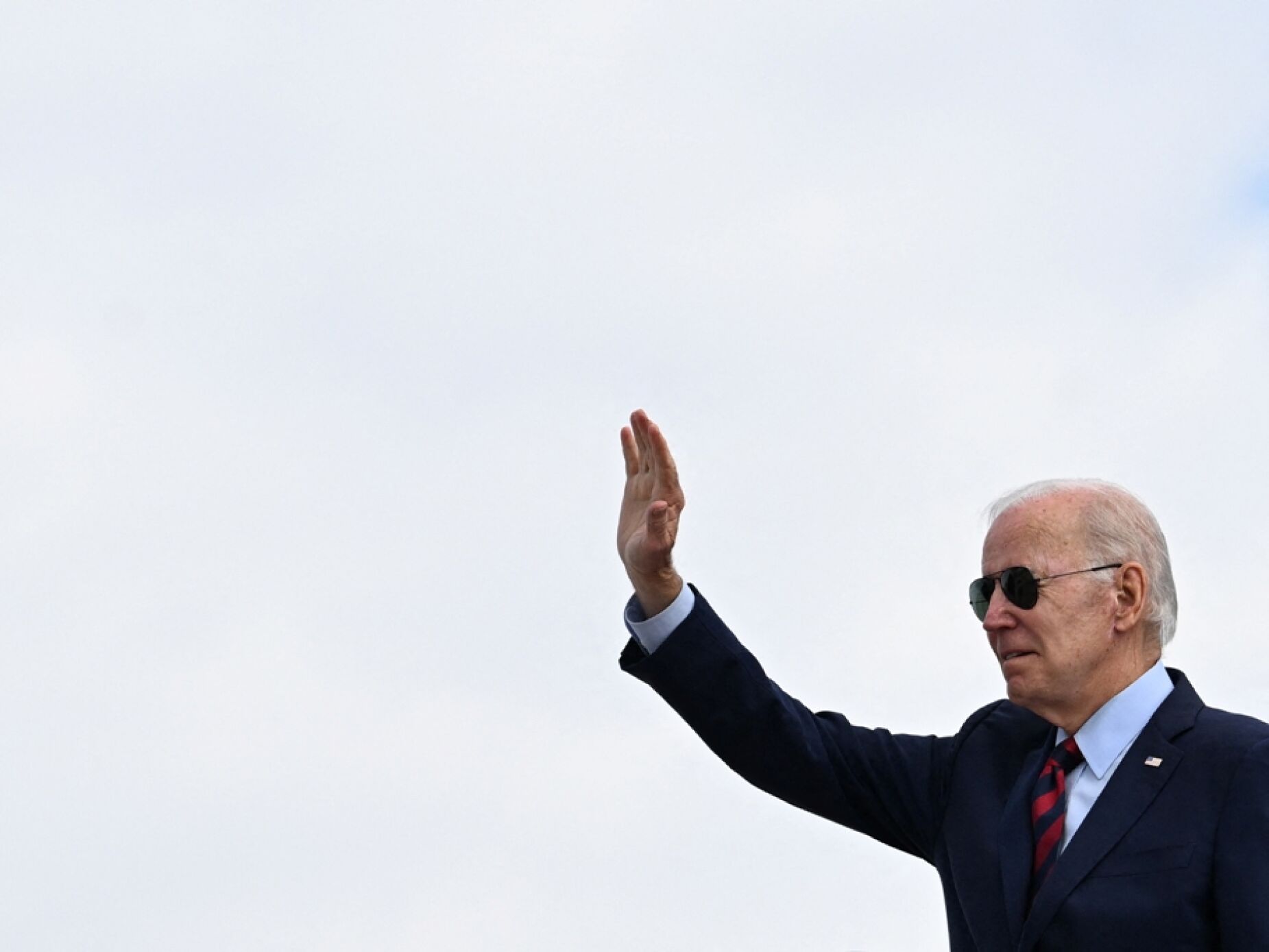 Líderes mundiais reagem à decisão de Biden em não se recandidatar