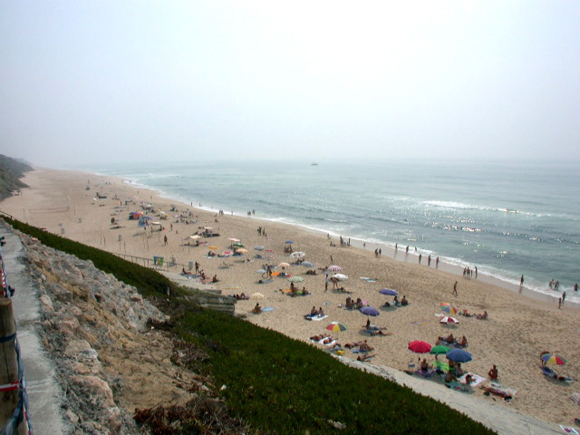 Corpo dá à costa na praia das Pedras Negras no concelho da Marinha Grande
