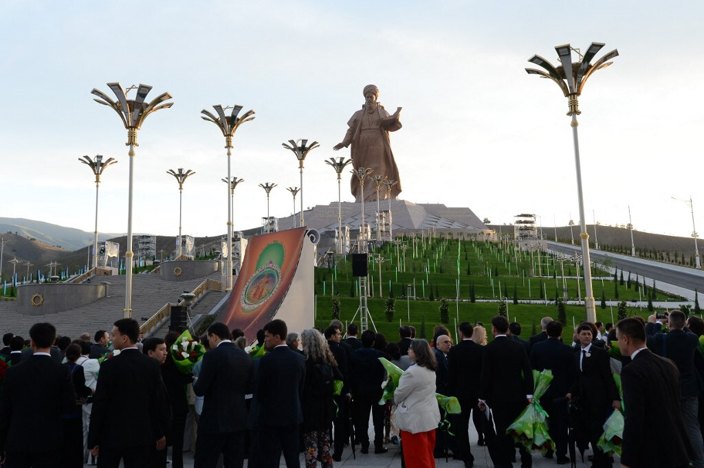 Turkmenistan eröffnet eine der höchsten Statuen der Welt