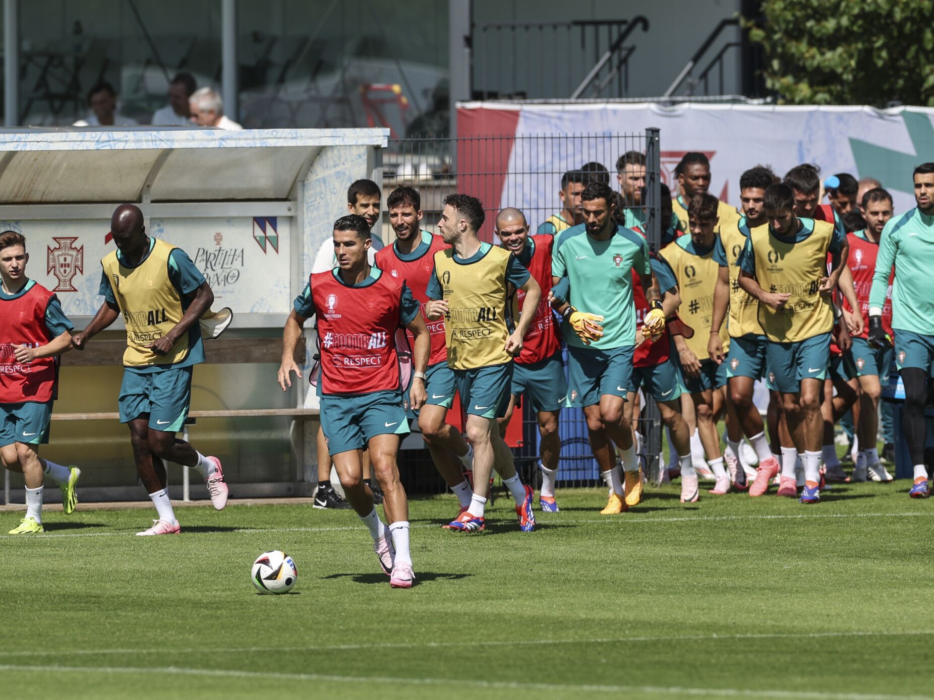 Três regressos no último treino de Portugal antes de defrontar a Geórgia