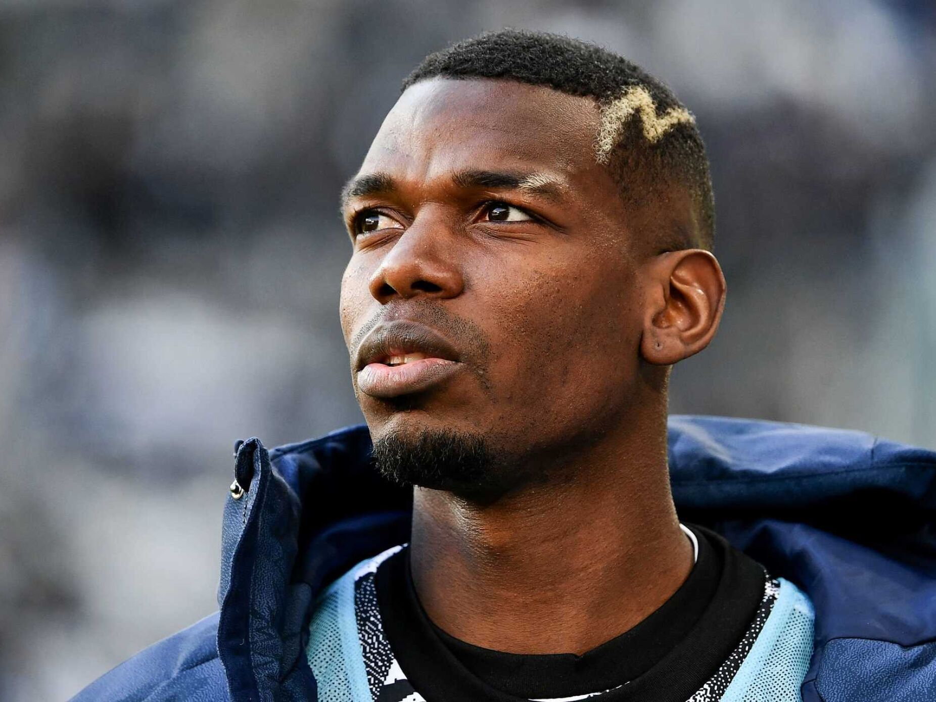 Médio francês Paul Pogba suspenso quatro anos por doping