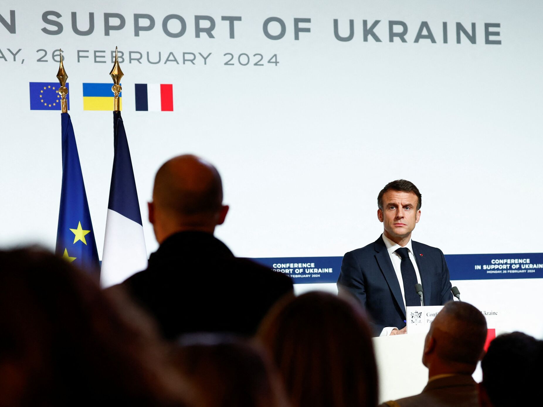 Macron não exclui envio de tropas ocidentais. "Não é de todo do interesse destes países", responde Kremlin