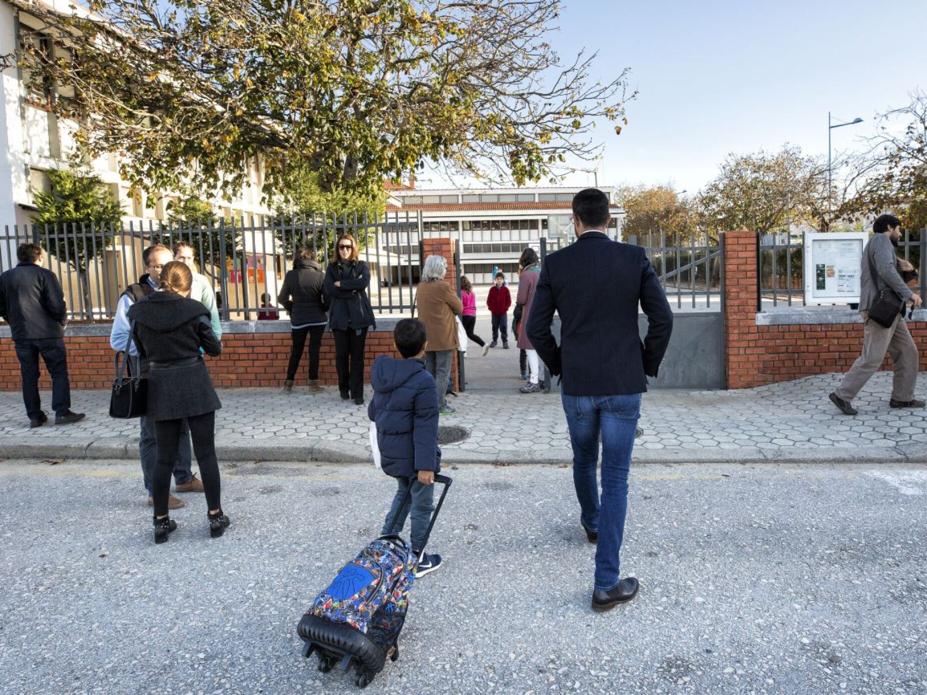 Falta de professores e baixo pagamento deixa alunos do 1.º ciclo sem AEC