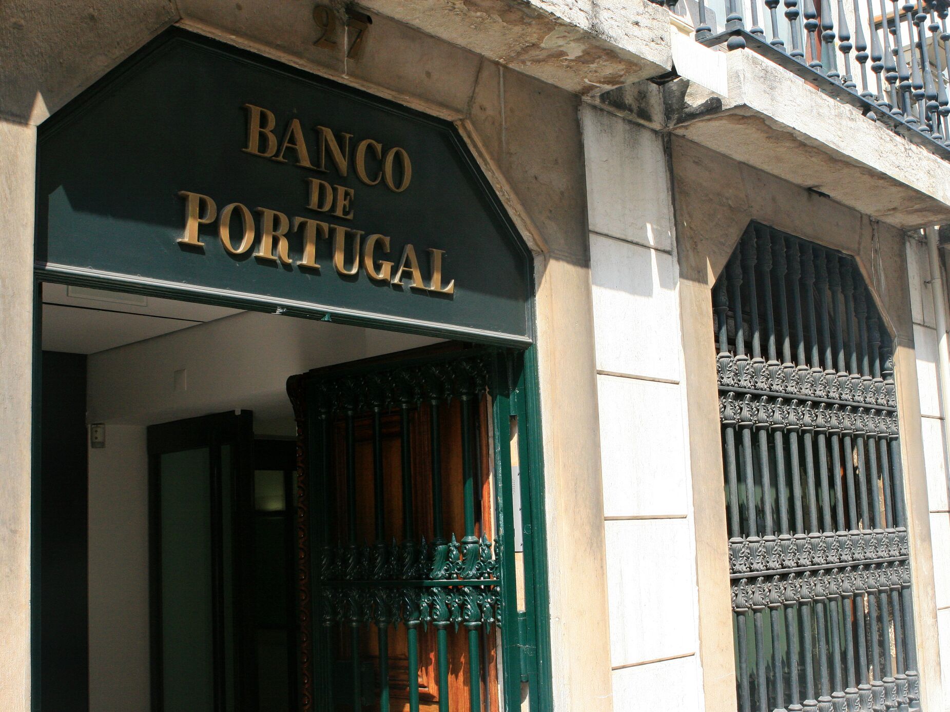 Dívida pública em 97,4% do PIB em setembro, valor mais baixo desde junho de 2010