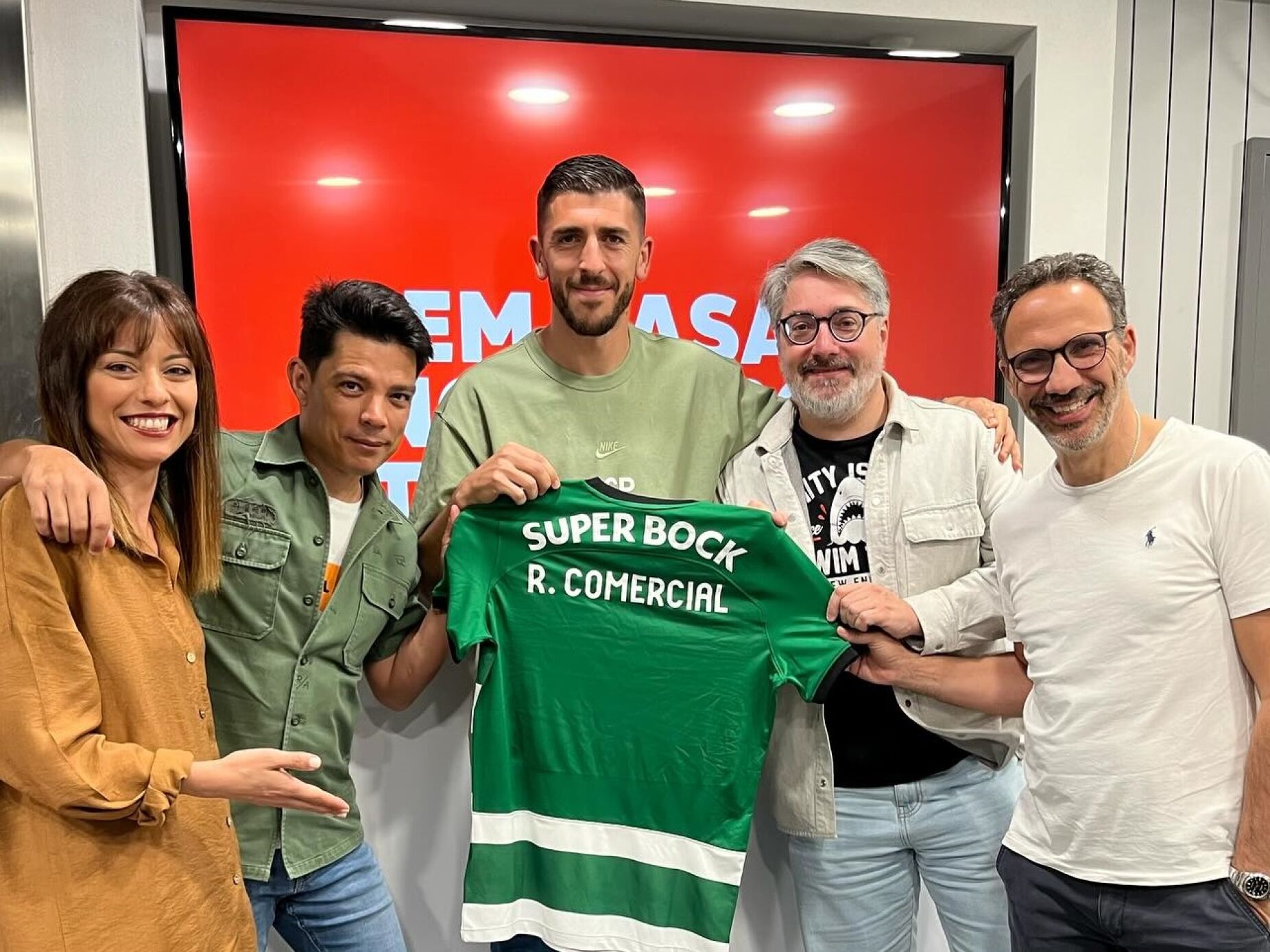 Paulinho revela os mais bêbados na festa do título e outros segredos do plantel do Sporting