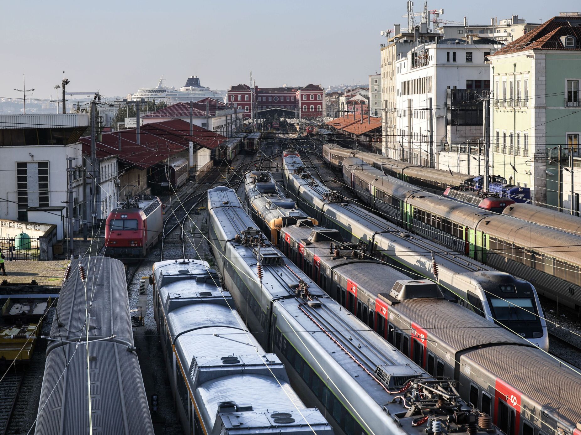 Atrasos nos comboios valem multas acima de meio milhão de euros à CP