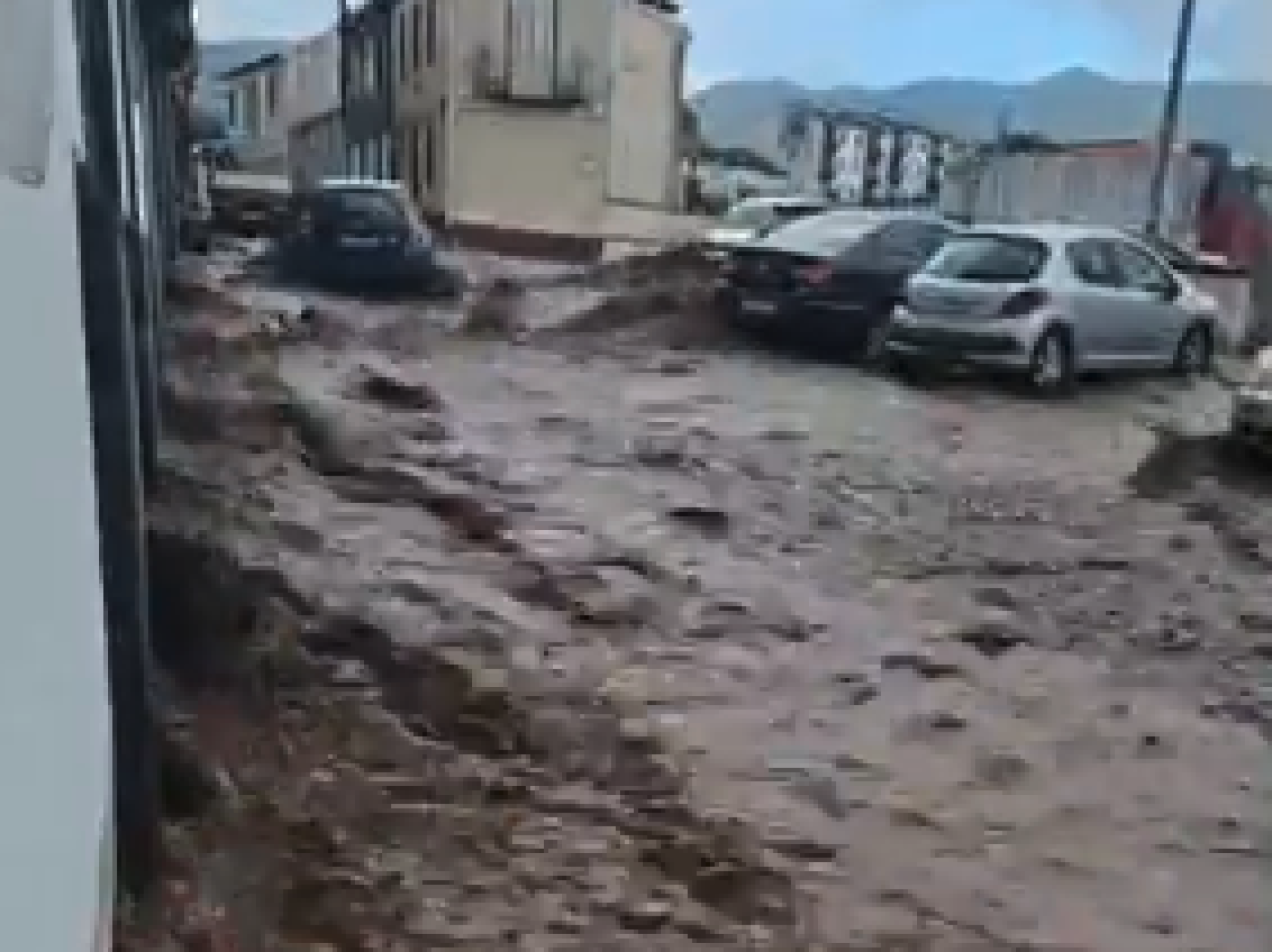 Mau tempo deixa 20 famílias desalojadas na Ribeira Grande