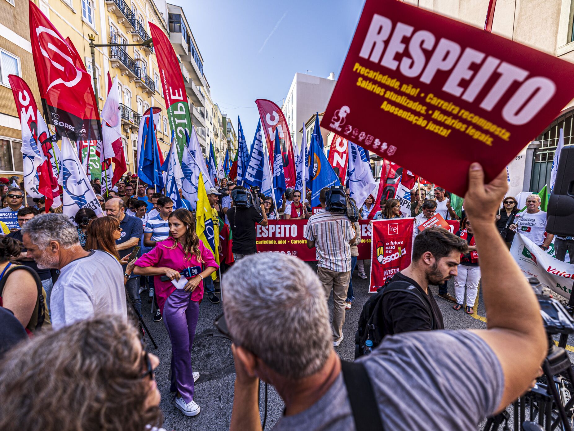 Falta de professores: país precisa de formar mais do dobro de docentes