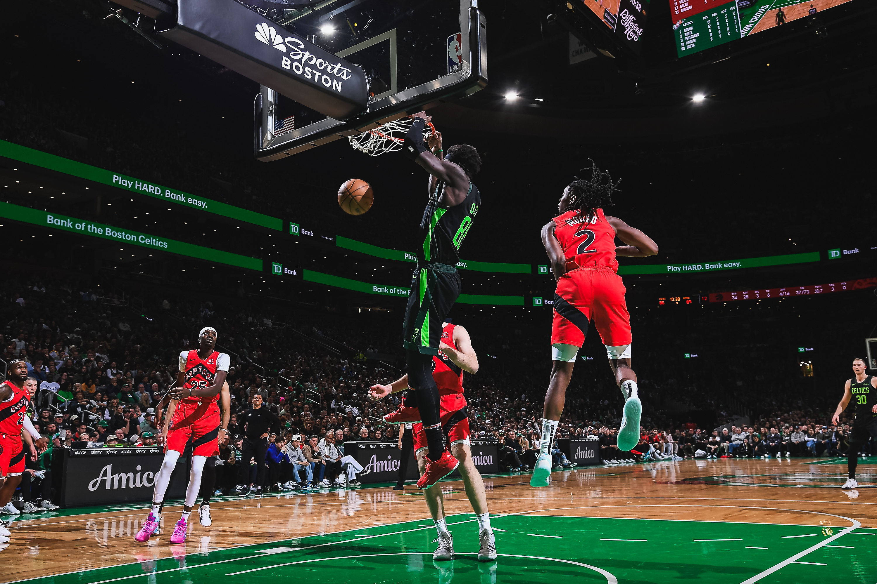 Grande exibição do português Neemias Queta em mais uma vitória dos Celtics