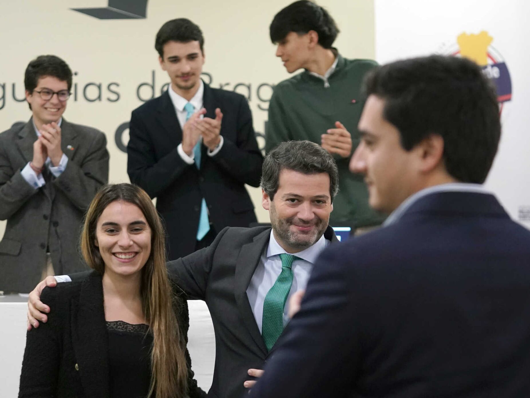 Jovens eleitores oscilam entre a “atração pelo abismo” e a abstenção