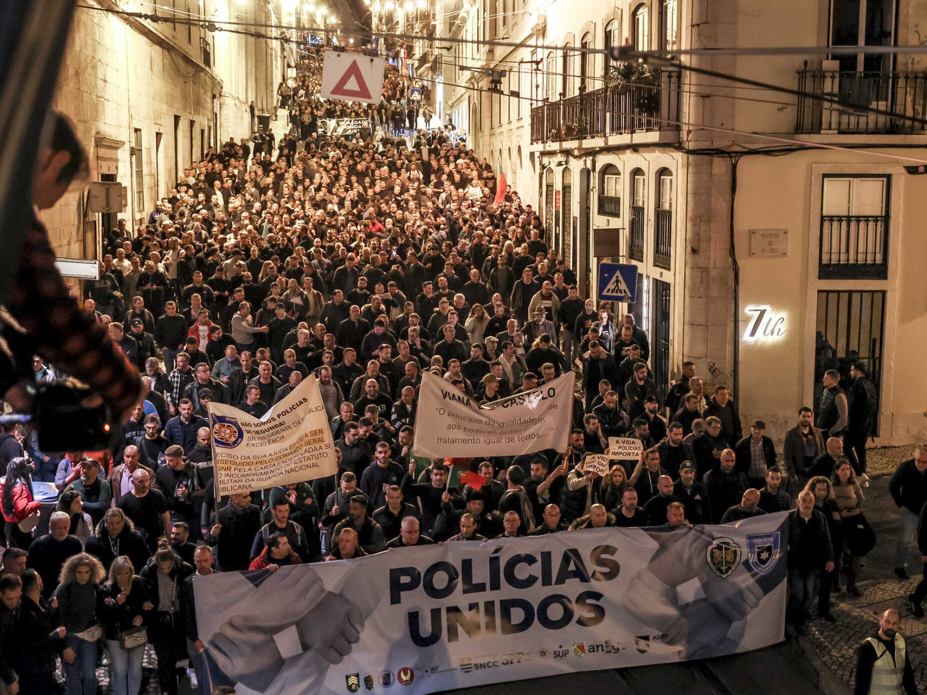 31% dos portugueses admitem que polícias e Madeira podem influenciar o voto