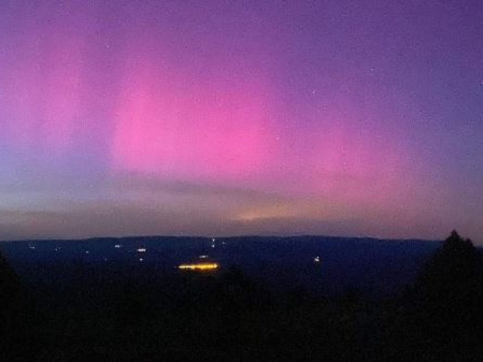 Auroras boreais em Portugal? Fenómeno raro visível em locais pouco habituais