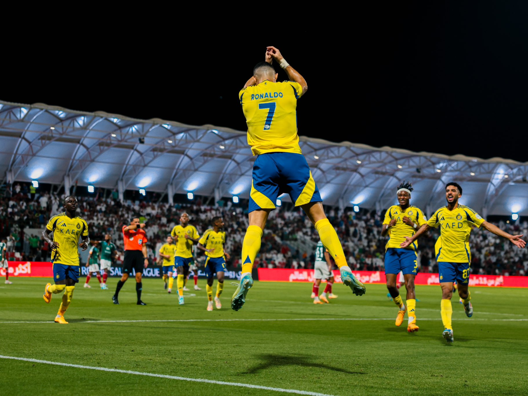 Cristiano Ronaldo marca e assiste na vitória do Al Nassr