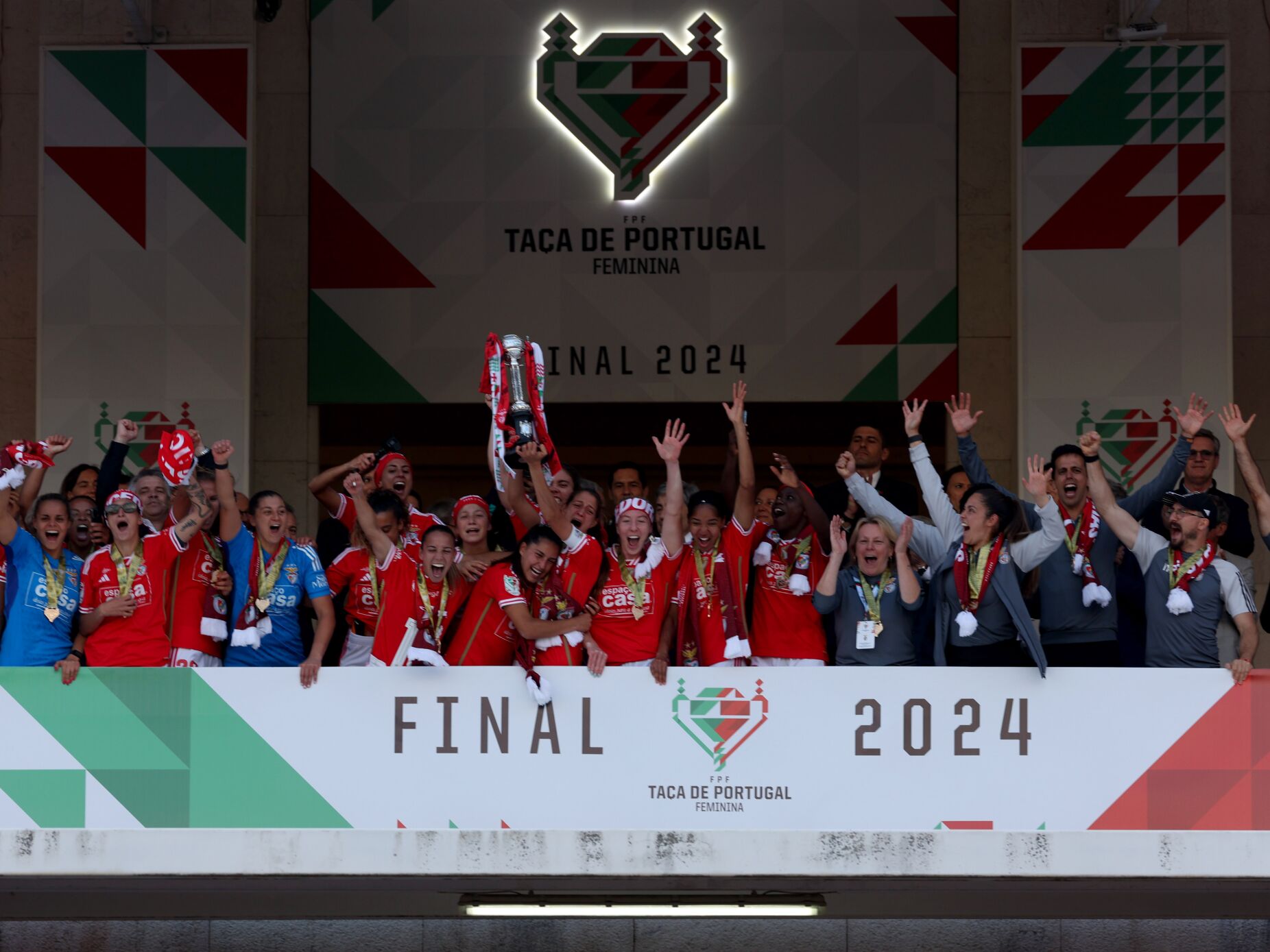 Benfica goleia Racing Power e vence Taça de Portugal