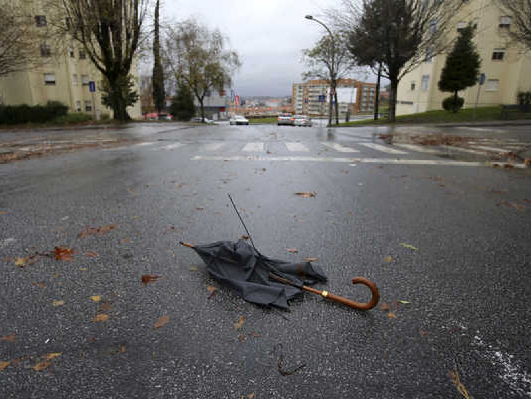 Efeitos da tempestade Kirk começam a sentir-se esta tarde. Viana do Castelo e Braga sob aviso laranja devido à chuva, vento e agitação marítima