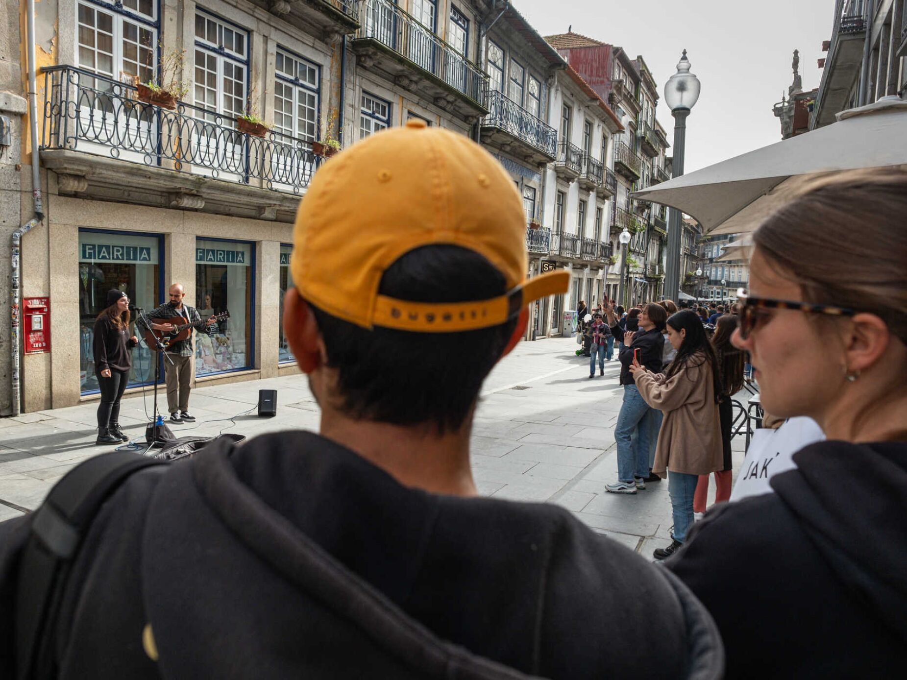 Porto tem novo regulamento para artistas de rua, mas nem todos sabem