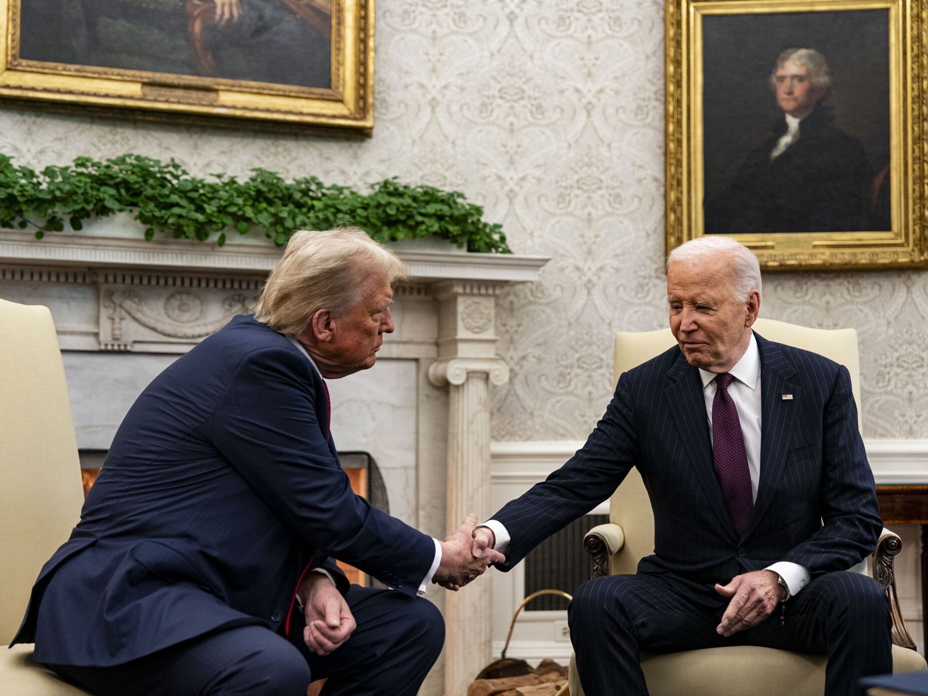 "Bem-vindo de volta." Biden recebe Trump para uma transição tranquila