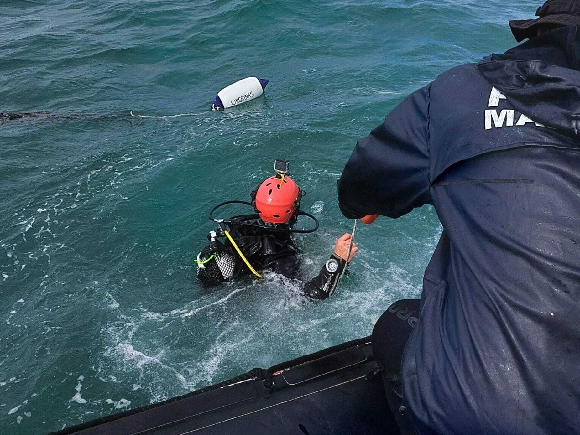 Polícia Marítima: Dono de barco que naufragou em Tróia foi surpreendido por "golpe de mar"