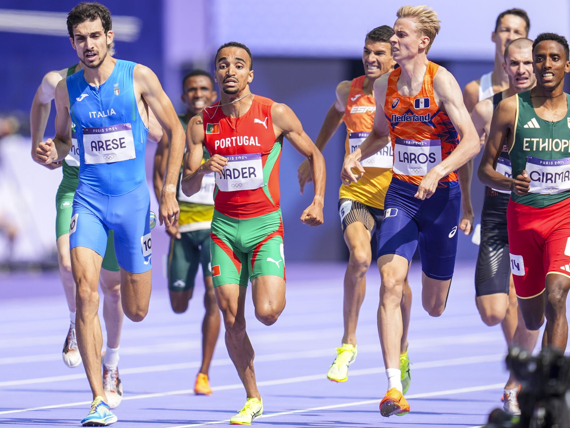 Isaac Nader apura-se para as meias-finais dos 1500 metros, mas lamenta "corrida muito má"