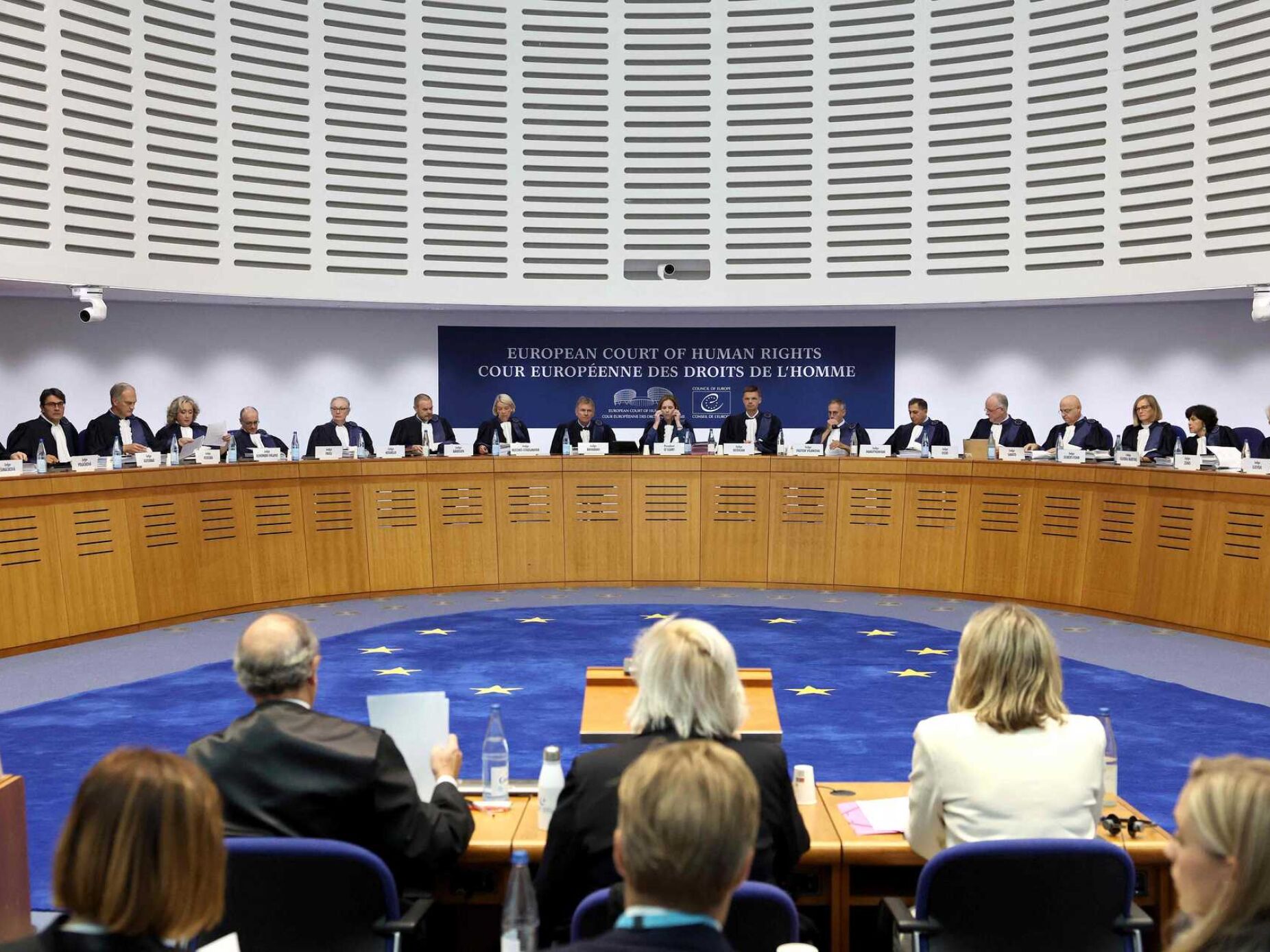 Tribunal Europeu dos Direitos Humanos recusa queixa de "Xuxas" contra Portugal