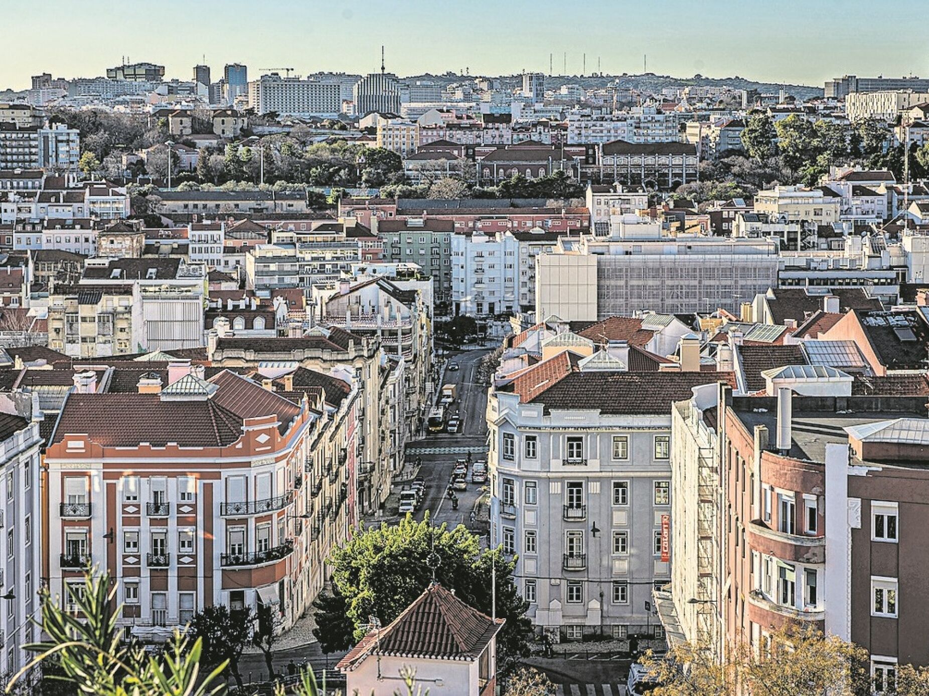 Estrangeiros pagam 65% mais pelas casas do que os portugueses