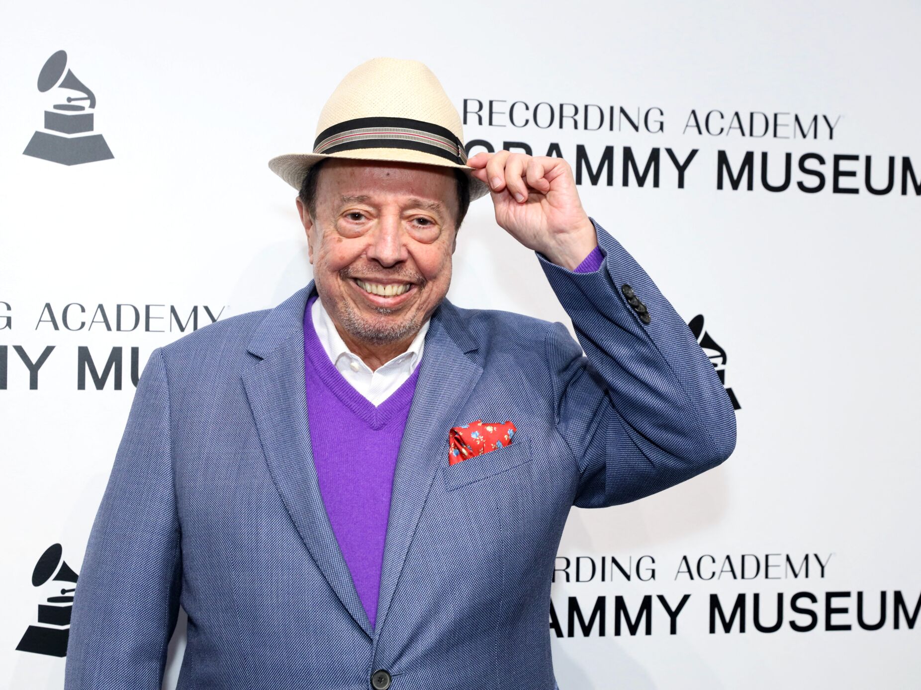 Cantor brasileiro Sergio Mendes morre aos 83 anos