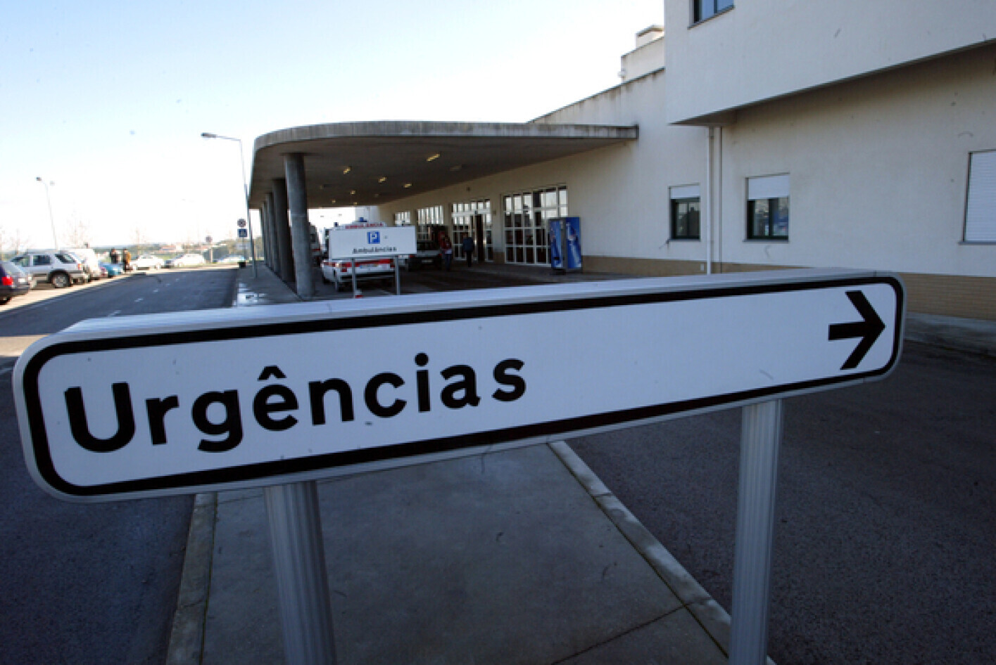 Urgent Health Services in Portugal Brace for Weekend Constraints: What You Need to Know