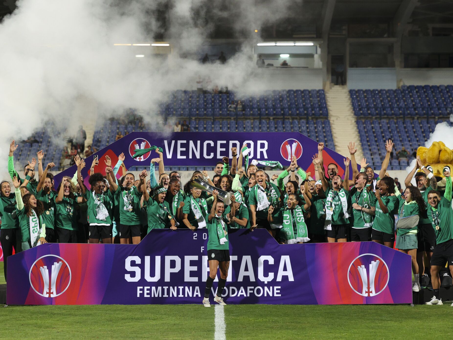 Sporting vira resultado e conquista Supertaça feminina de futebol