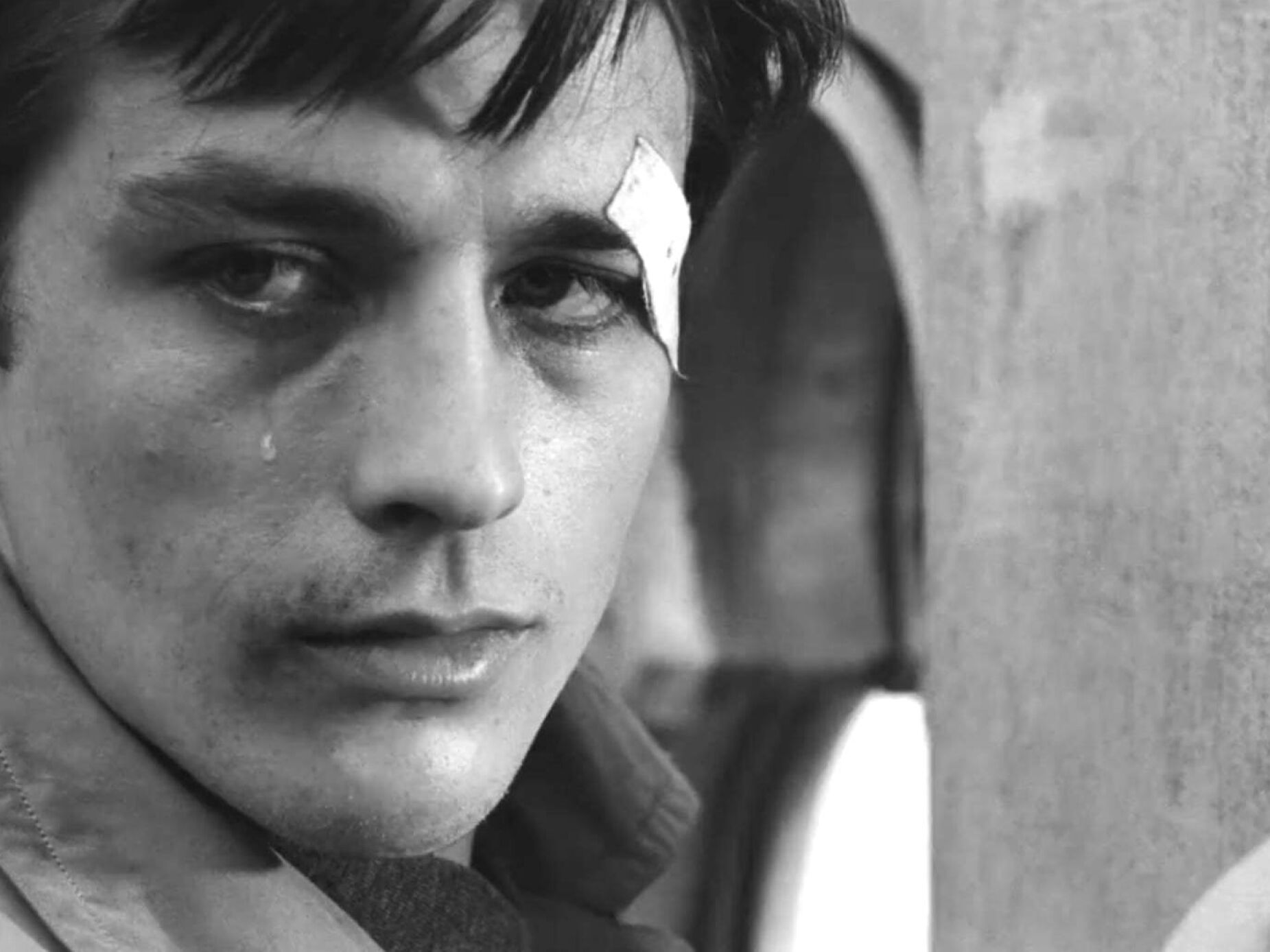 Morreu Alain Delon, estrela do cinema europeu