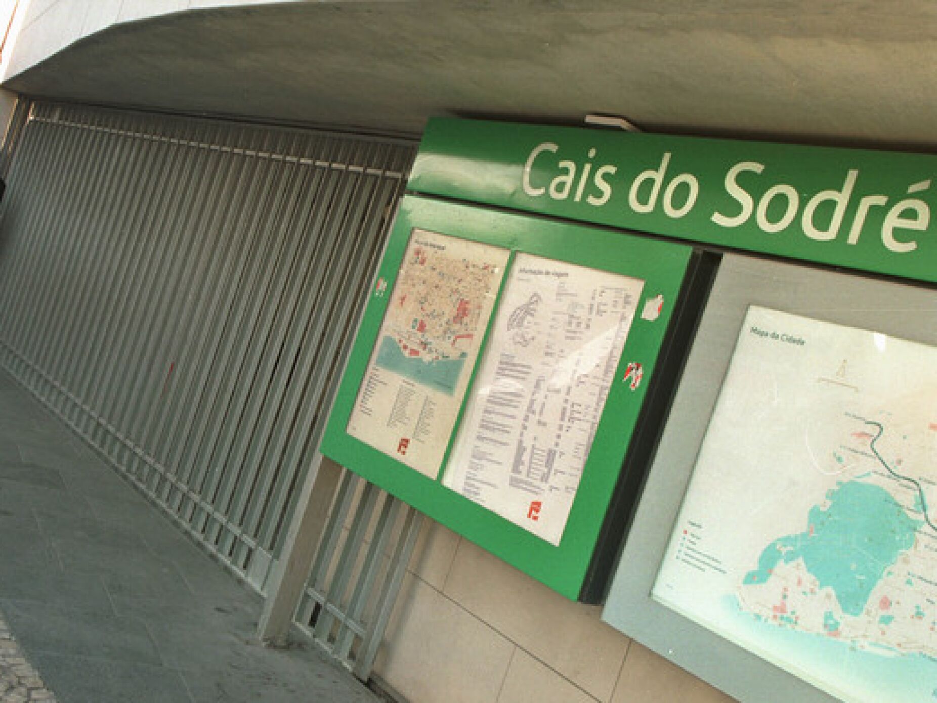 Estação do Cais do Sodré do Metro vai continuar condicionada até fim do mês