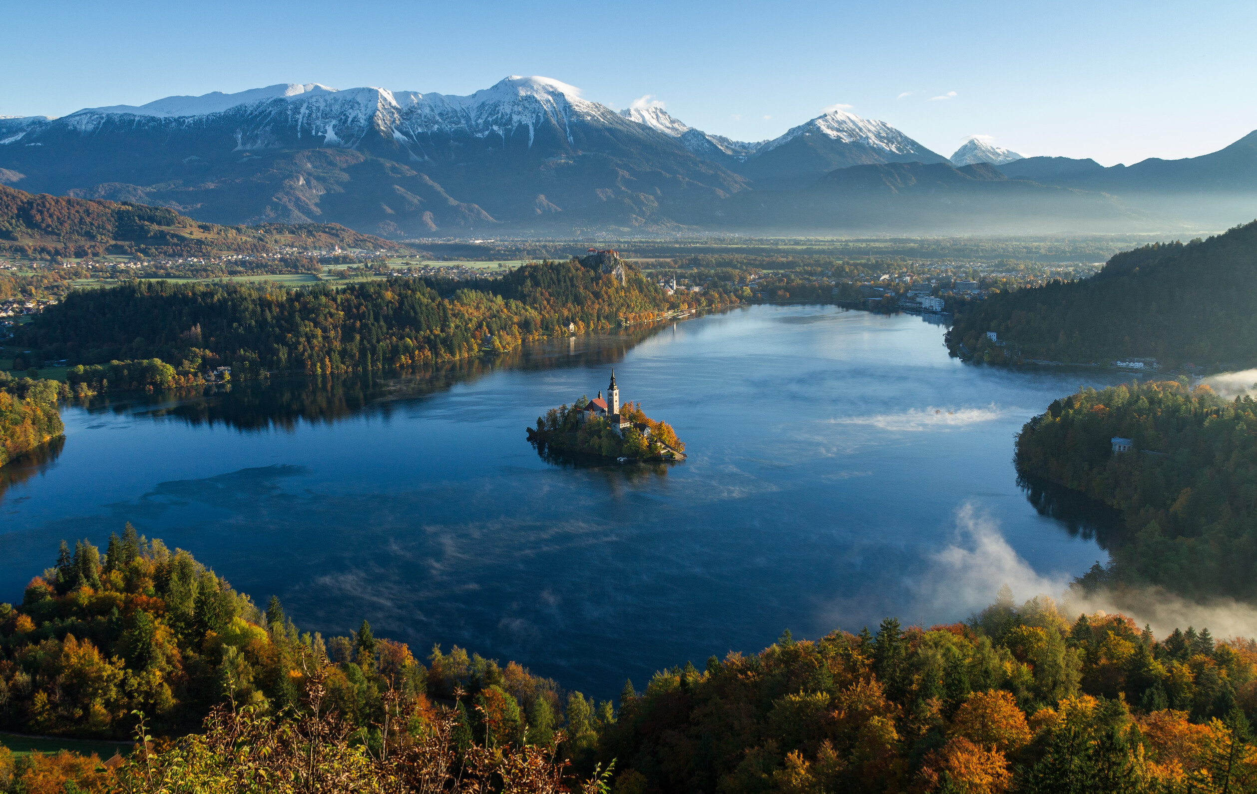 as-escapadinhas-mais-rom&acirc;nticas-na-europa-em-2019-Lago-Bled-Eslov&eacute;nia