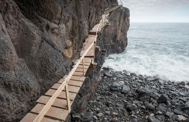 costa-de-s&atilde;o-Jorge-visitar-a-Madeira