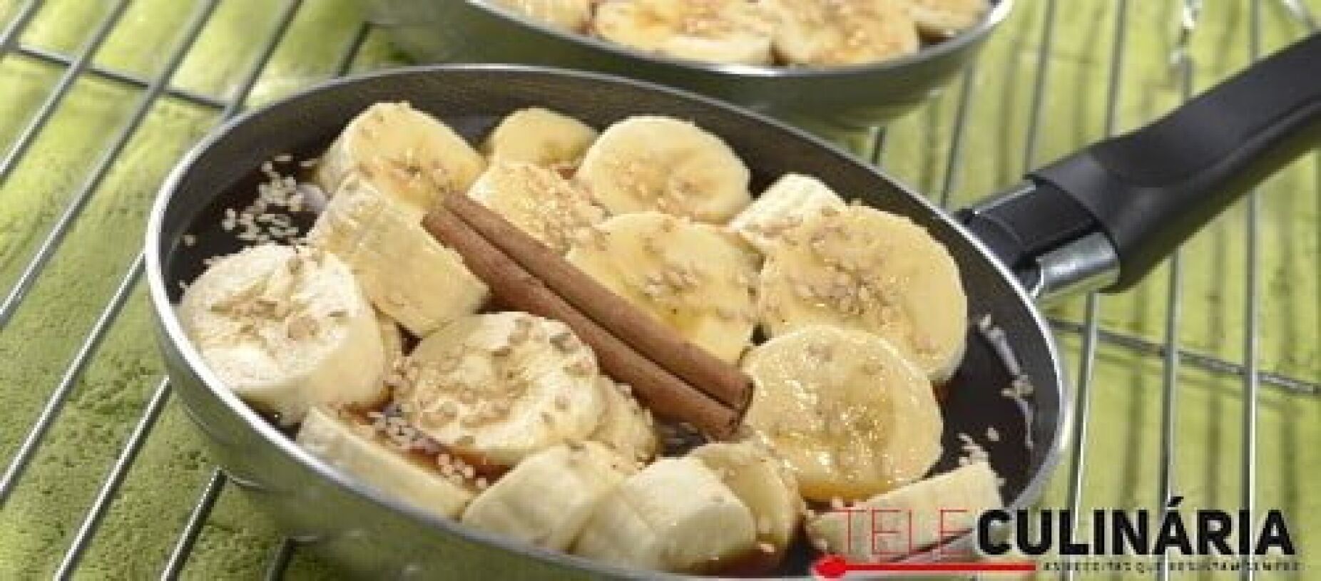 Bananas salteadas com caramelo