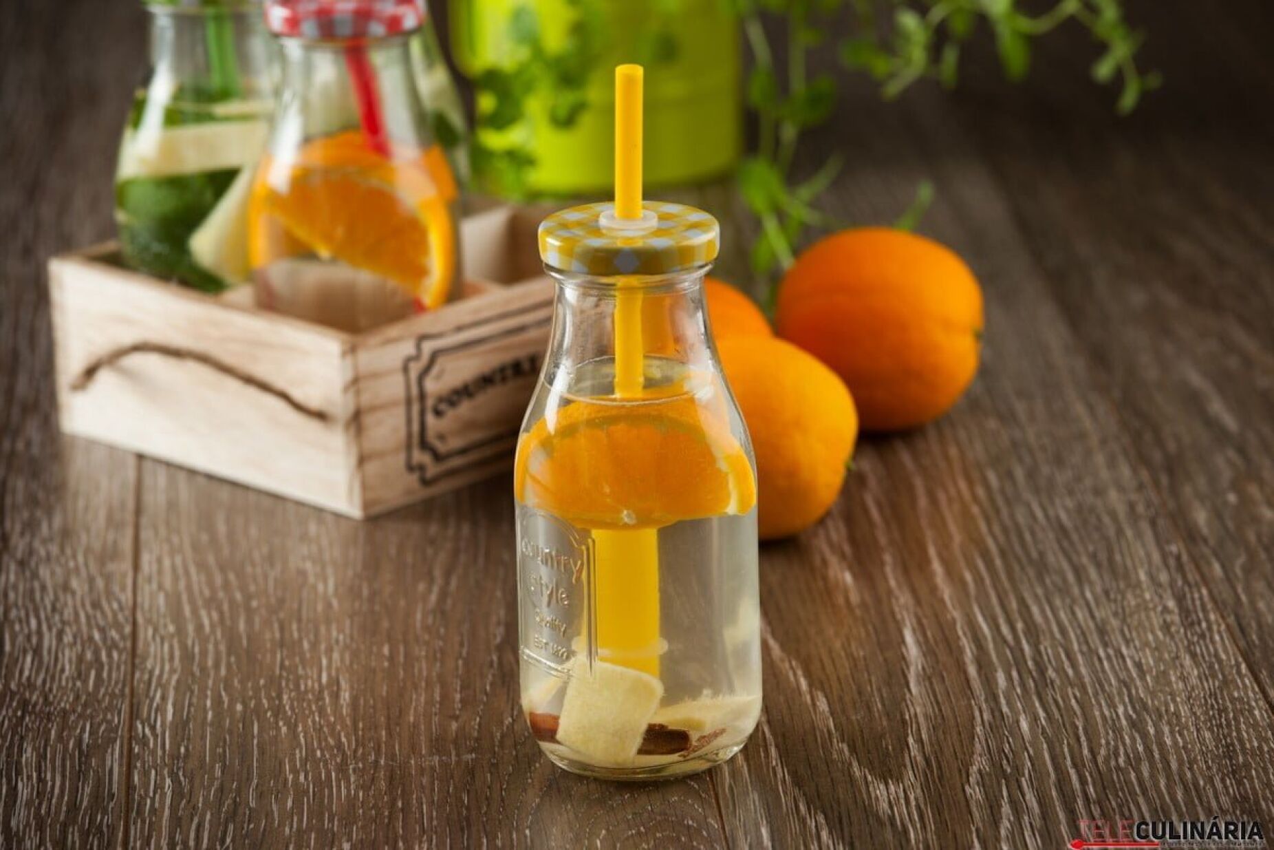Água aromatizada com laranja