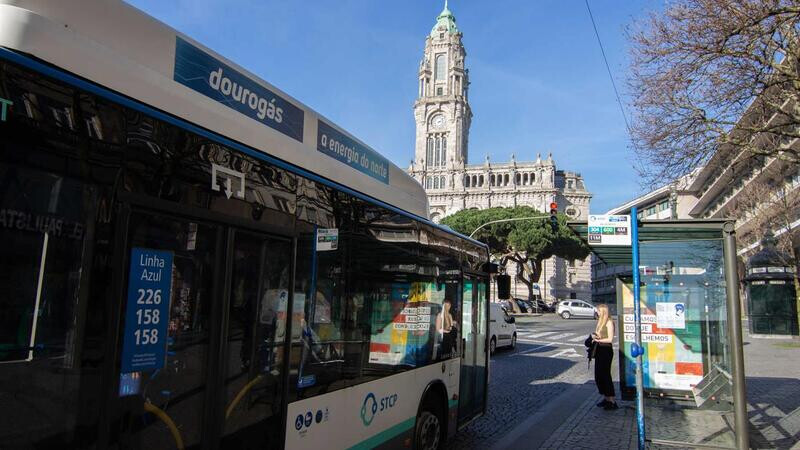 Porto aprova programa de transporte gratuito para jovens até 2025