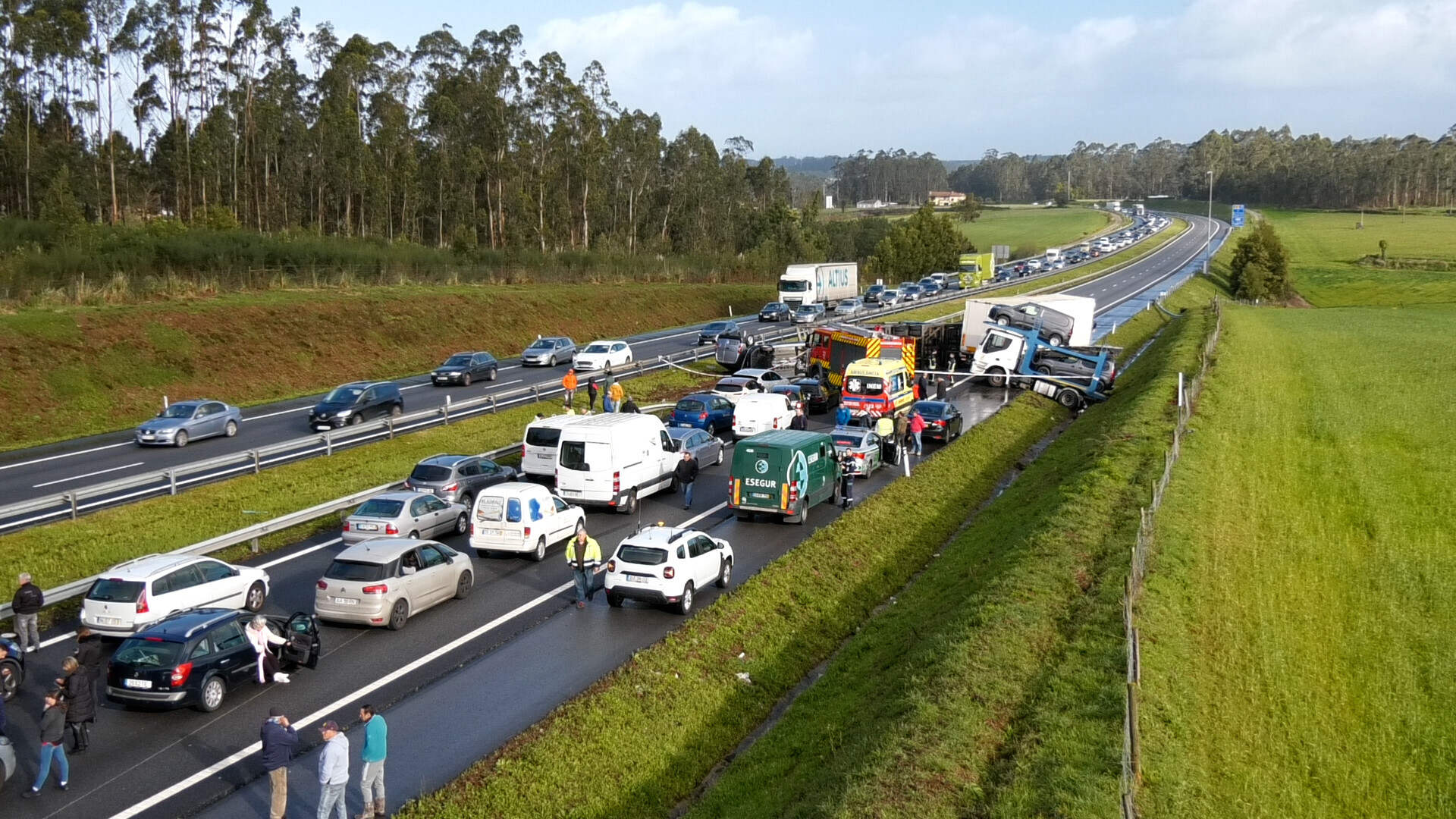 Acidente Com Camião Provoca Quilómetros De Fila Na A28