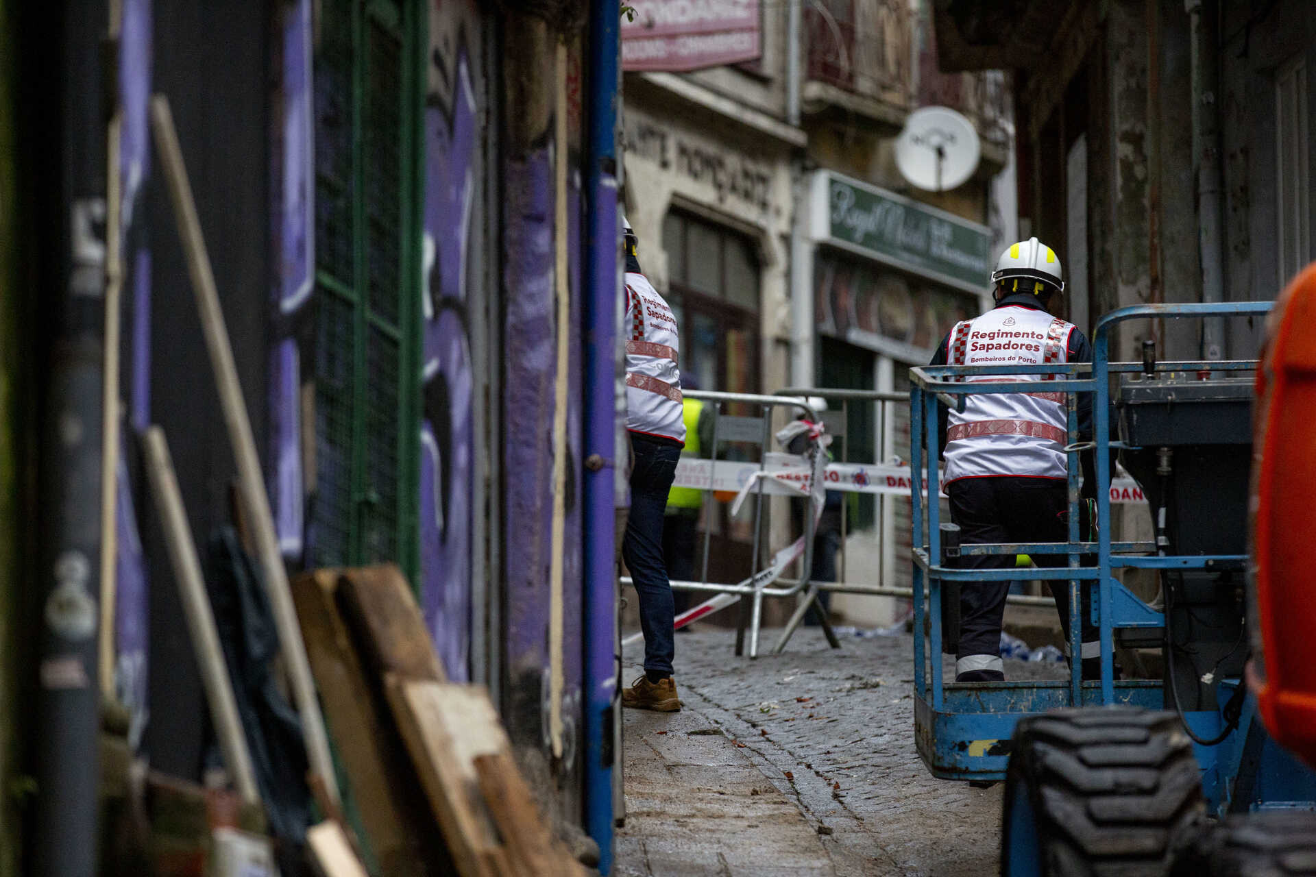 Tragic Discovery: Body of Woman Found in Porto Pension Fire Ruins