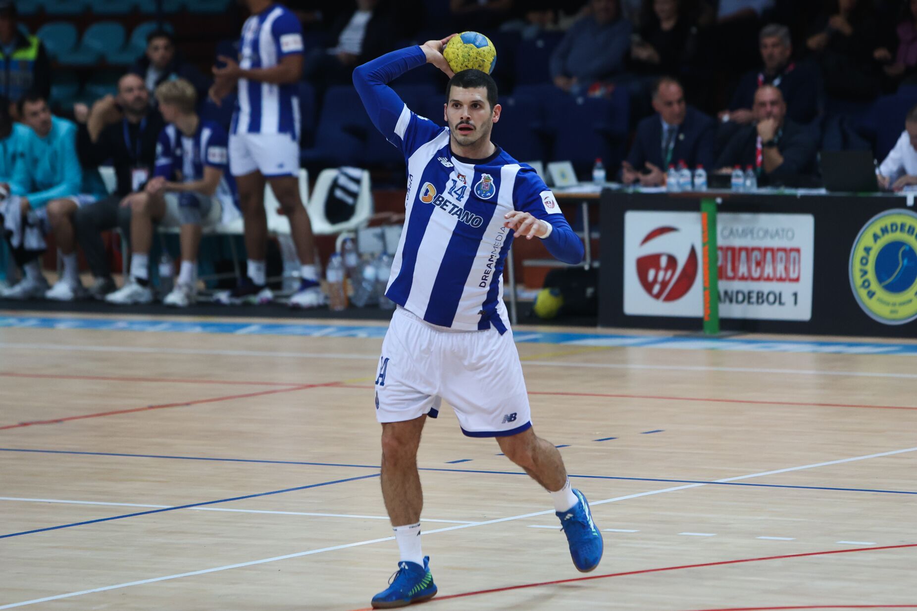 Quero jogar Futebol - Porto e Gaia