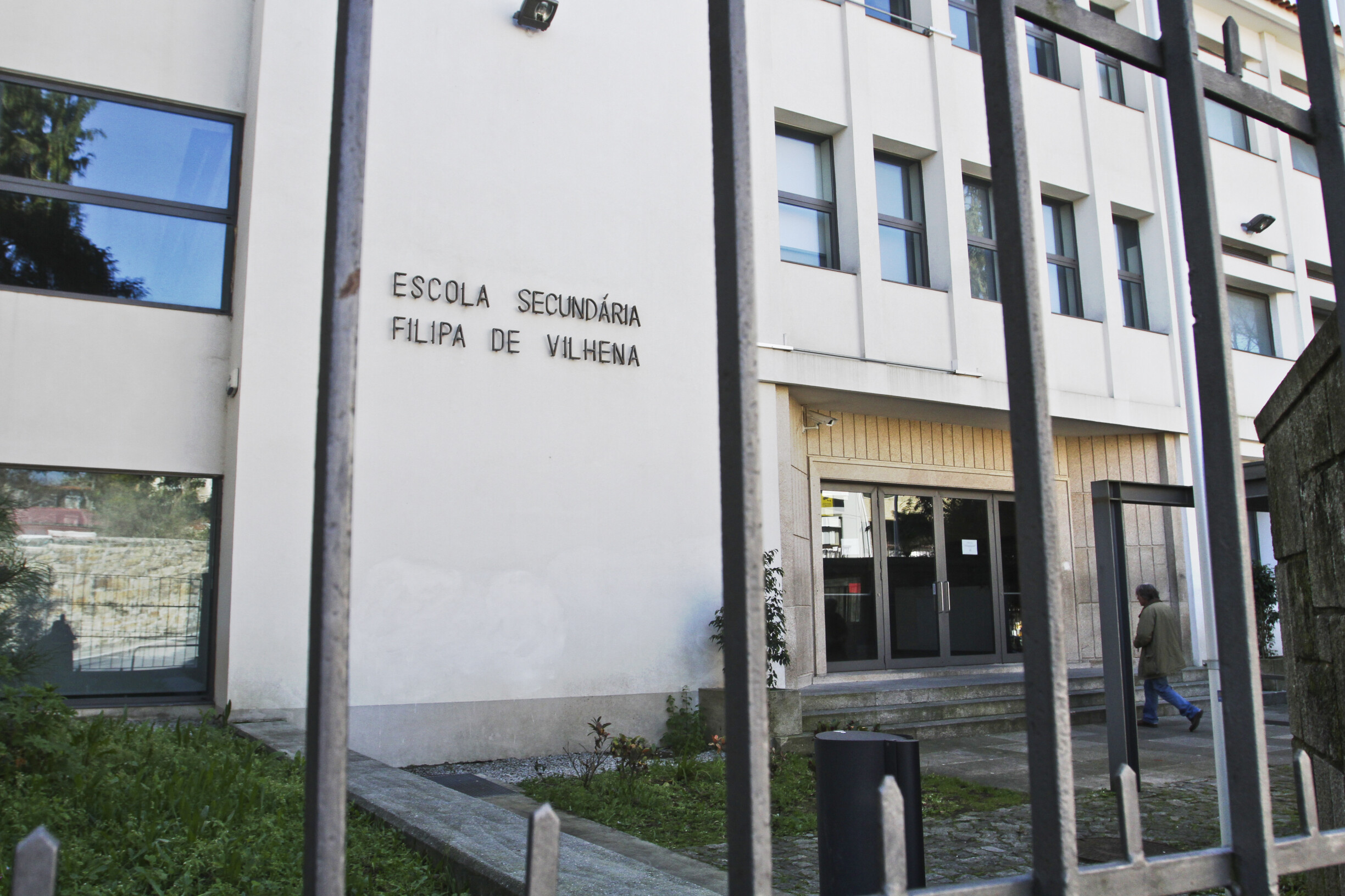 Nationwide School Closures: Operational Assistants Strike Hits Portugal