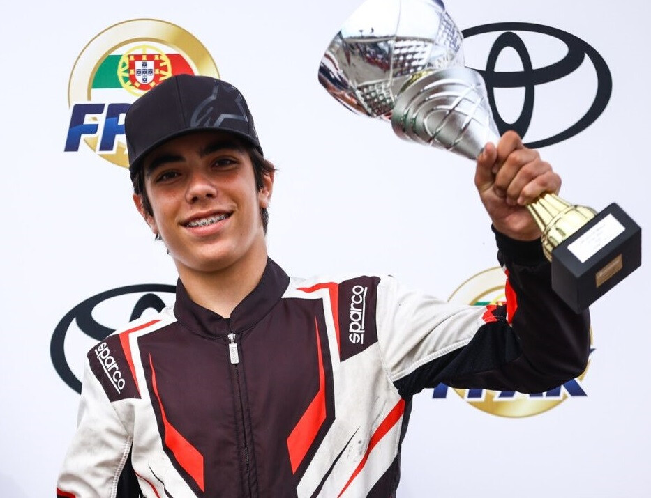 15-Year-Old Karting Champion Francisco Macedo (Kiko) Hired by Spanish Formula 4 Team, Faces Training Restrictions in Braga