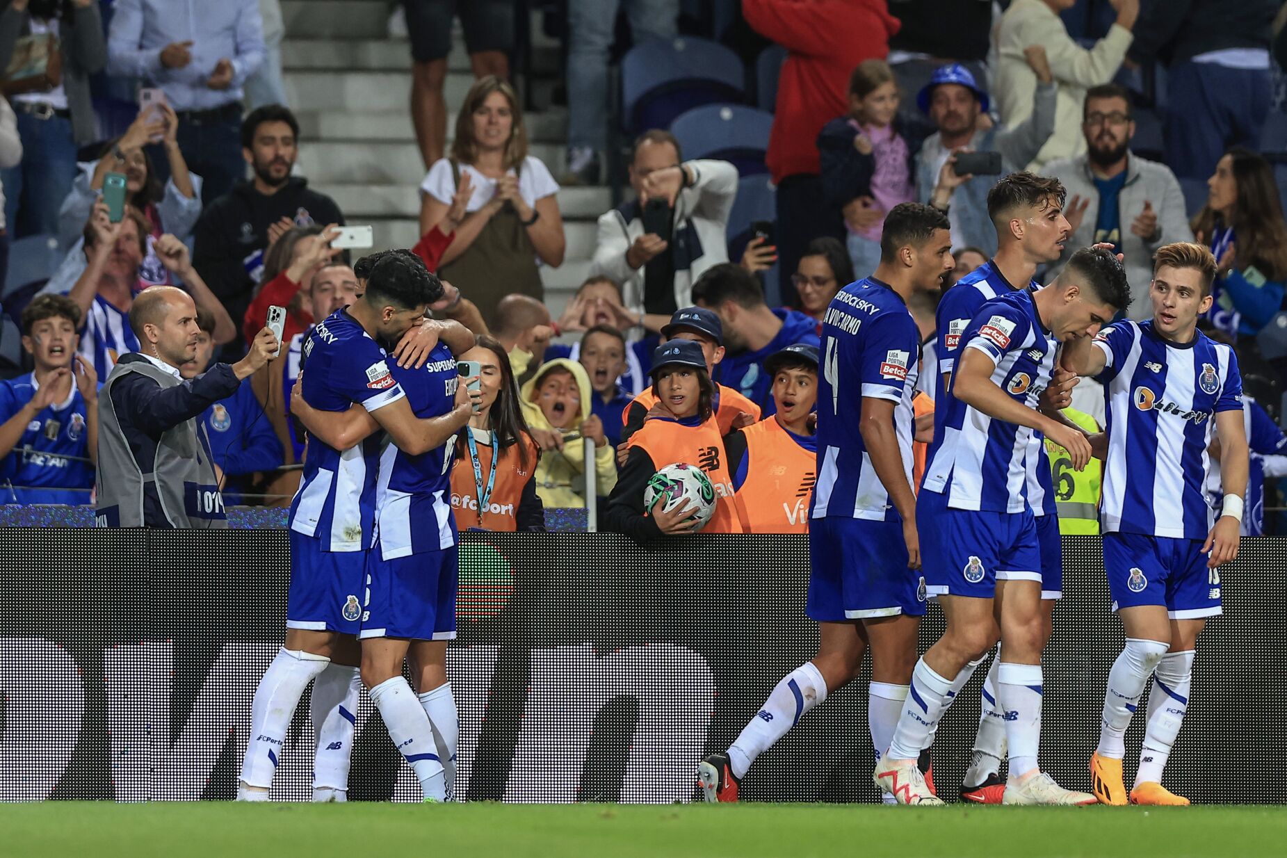 Jogo entre Sporting e FC Porto agendado para 11 de setembro