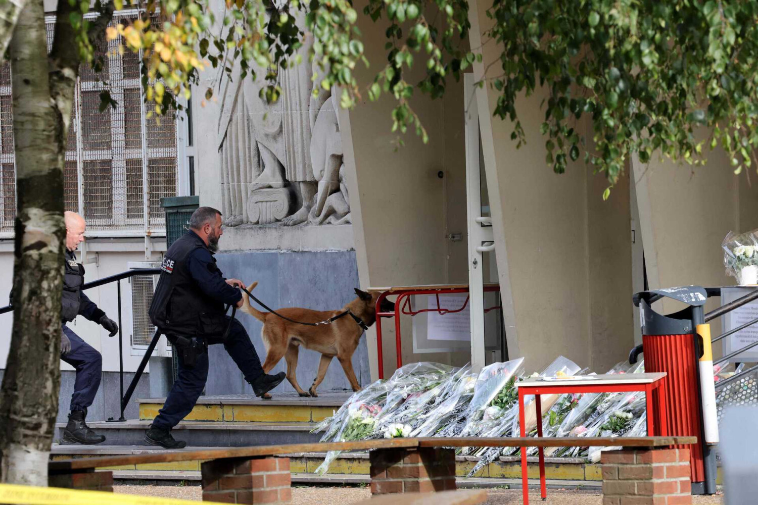 Escola de Arras, em França, evacuada devido a ameaça de bomba